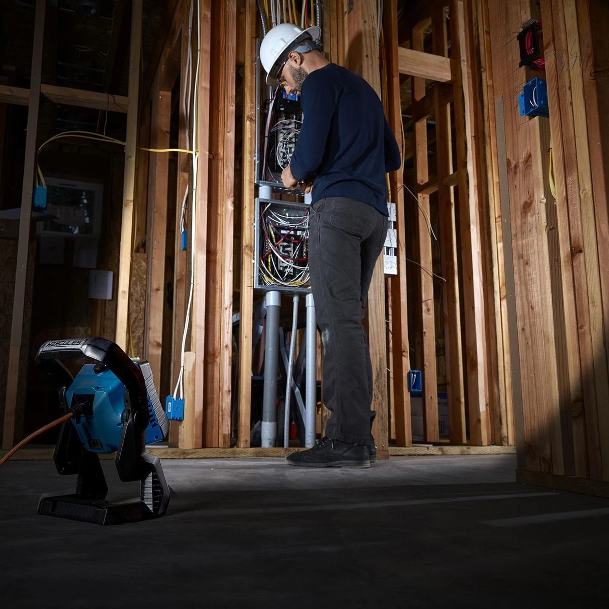 Cheap π HERCULES 20v Cordless 2000 Lumen Dual Power Work Light β Tool Only βοΈ 16 Cheap π HERCULES 20v Cordless 2000 Lumen Dual Power Work Light β Tool Only βοΈ - Image 15